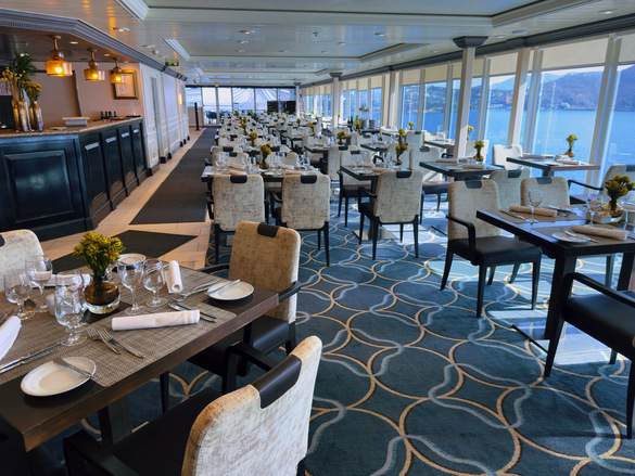 Azamara Cruises Windows Cafe ©Jenna Lyn, Azamara Cruises1.jpg